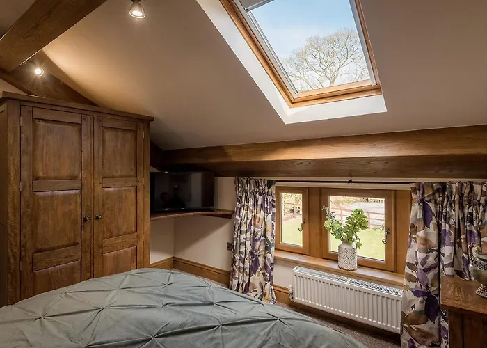 Sycamore Barn - Uk33353